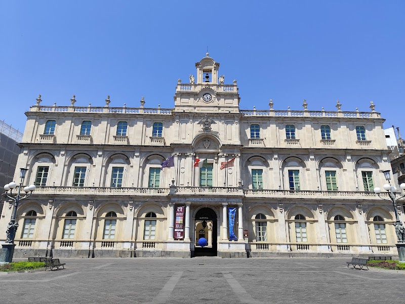Piazza Università