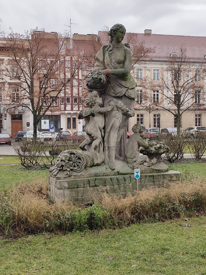 Flora Monument