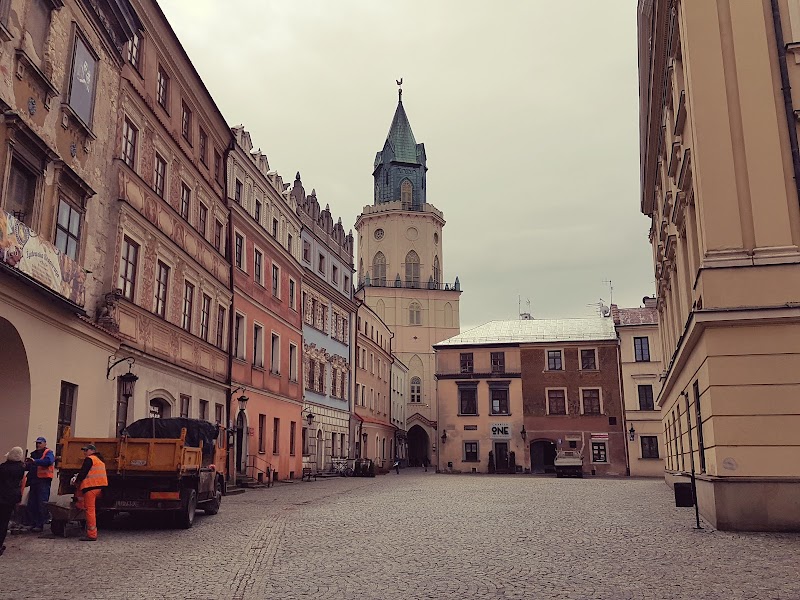 Old Town Market Square