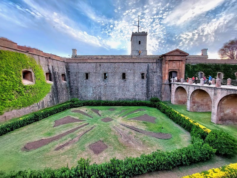 Zamek Castell de Montjuïc
