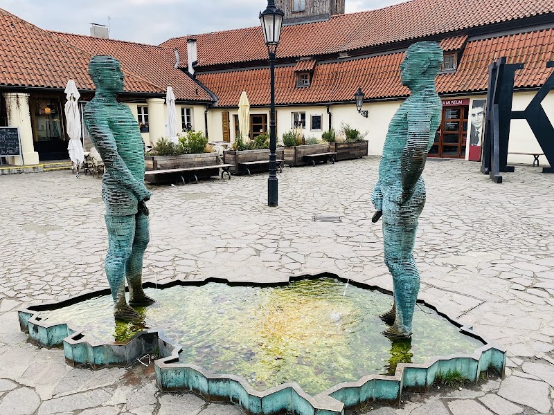 Čůrající postavy