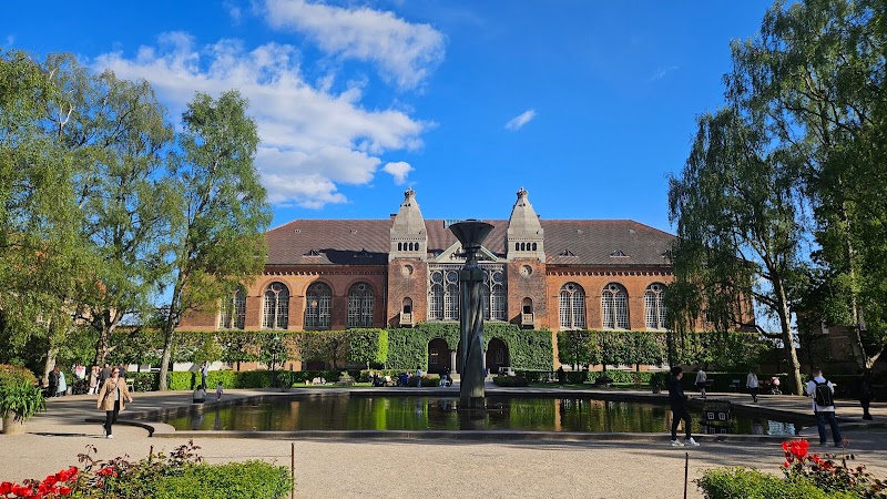 Garden of the Royal Library