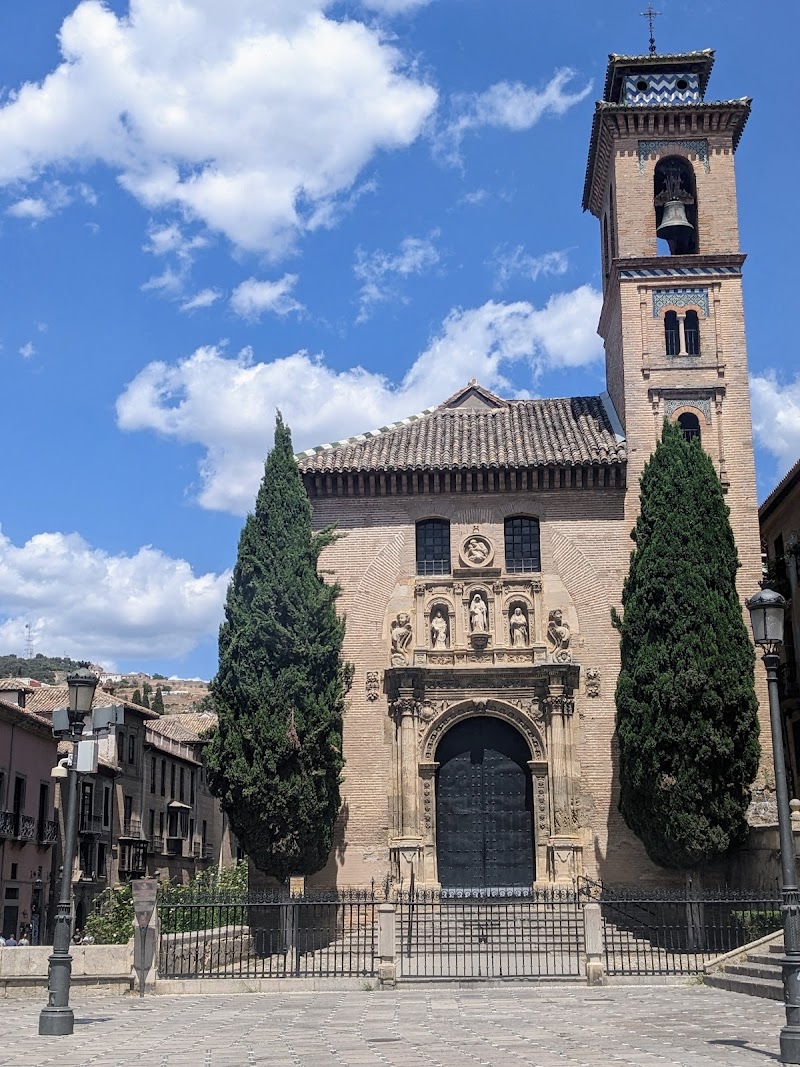 Iglesia de San Gil y Santa Ana